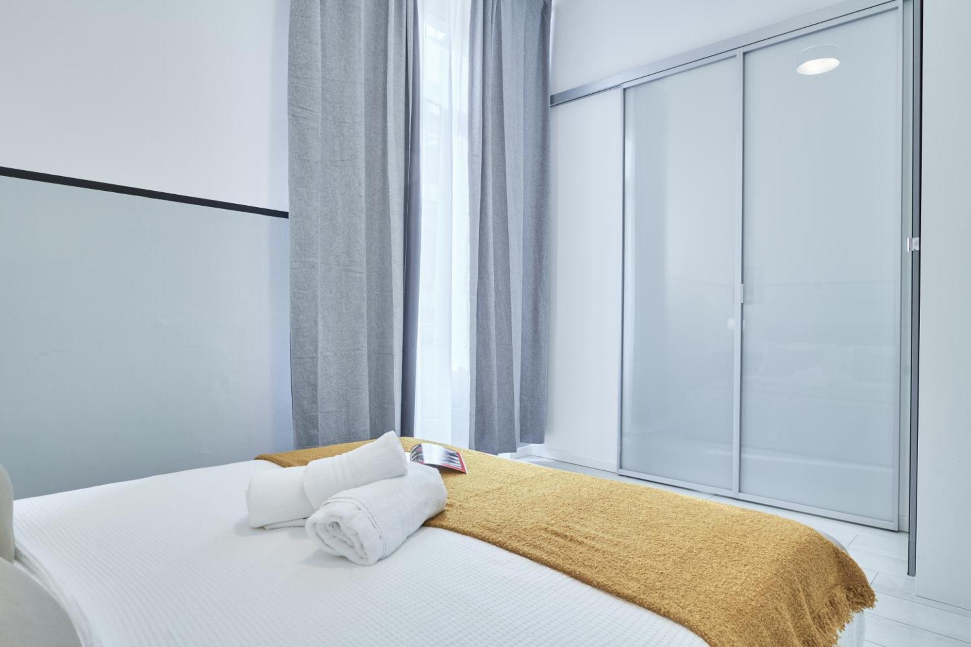 Elegante Appartamento Minimal Dai Tocchi Botanici Milano Dış mekan fotoğraf